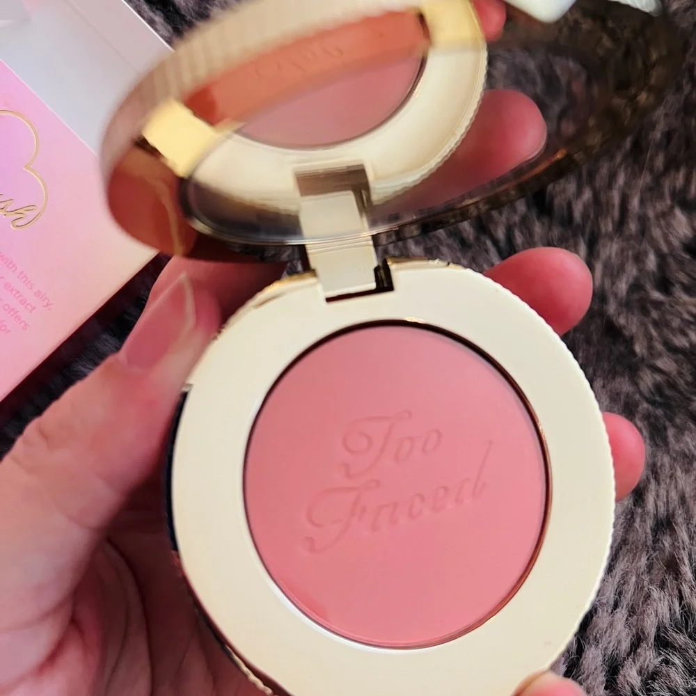 Too Faced Cloud Crush Blurring Powder Blush - TEQUILA SUNSET
